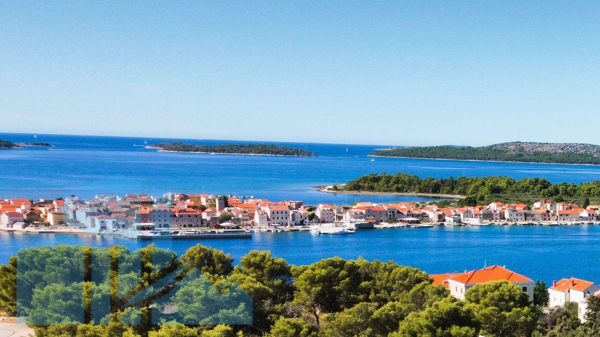 Brodarica, Šibenik - Stan sa vrtom i pogledom na mora - C