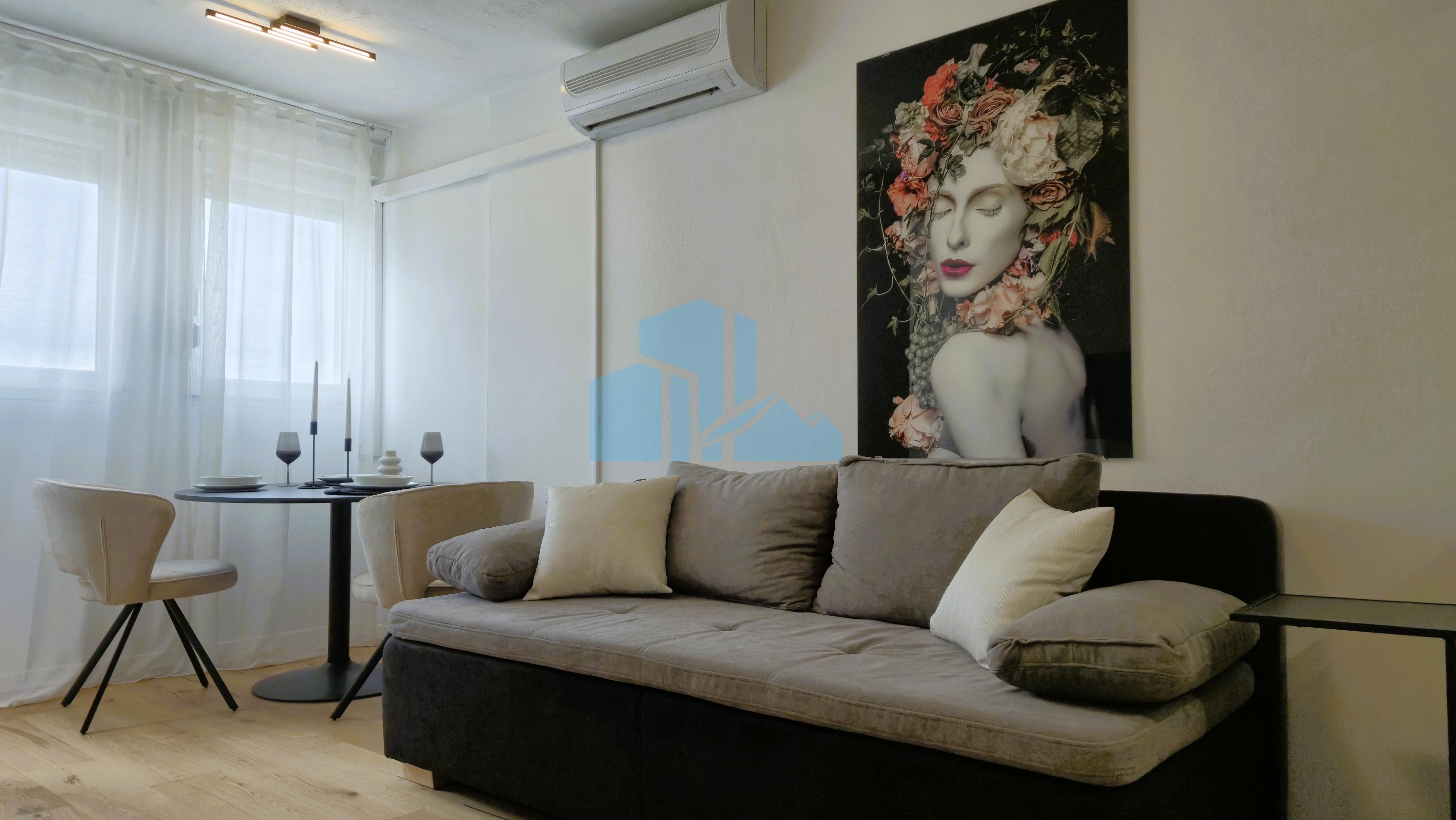 Šibenik – Baldekin – Komplett renovierte und ausgestattete Wohnung 42 m²