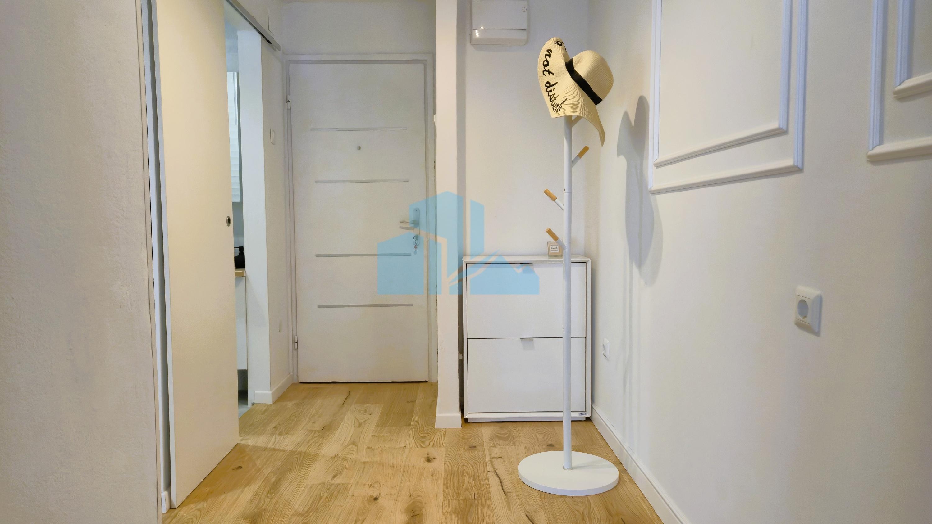 Šibenik – Baldekin – Komplett renovierte und ausgestattete Wohnung 42 m²