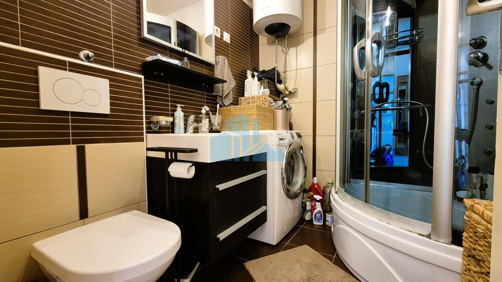 Šibenik – Baldekin - Kompletno renoviran i opremljen stan 51 m²