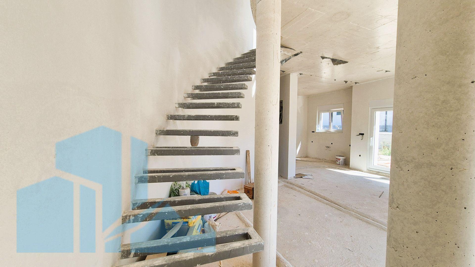 House: Vodice 176 m² – Luxury New Build with Pool and Modern Architecture